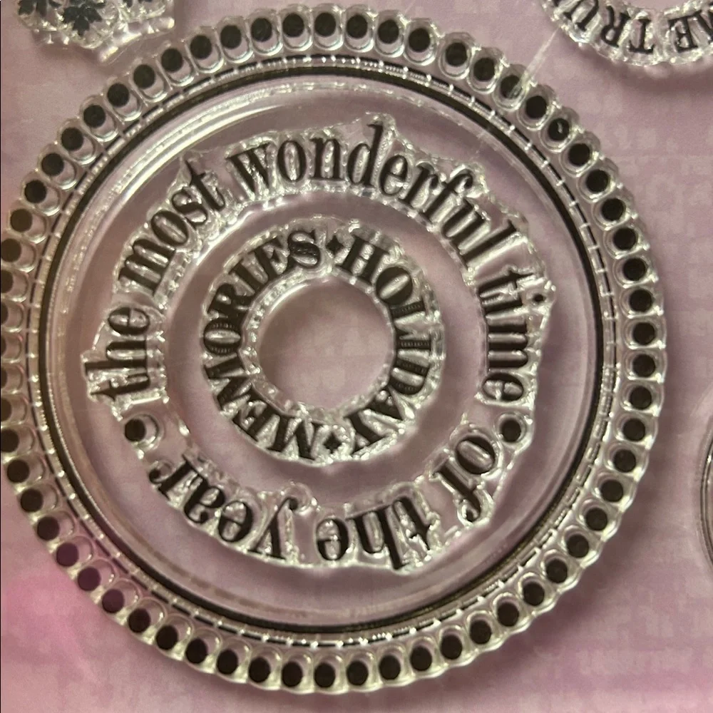 New Art Warehouse Danielle Johnson Christmas Clear circular Stamps Set